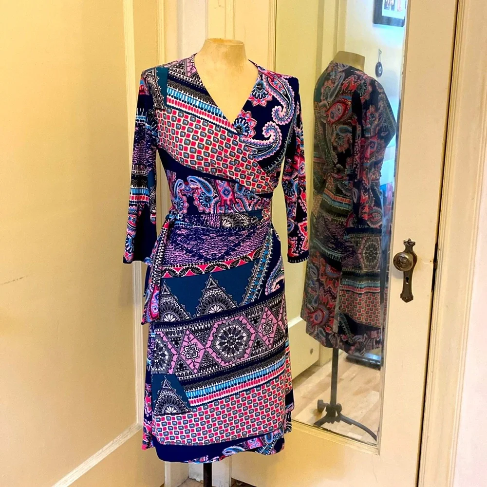 Colourful wrap dress - Picture 1 of 4